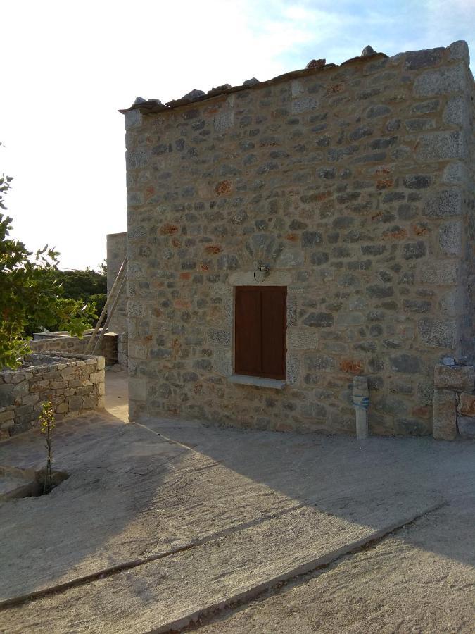 γαλήνη στα πιο άγρια τοπία της μάνης Lodge